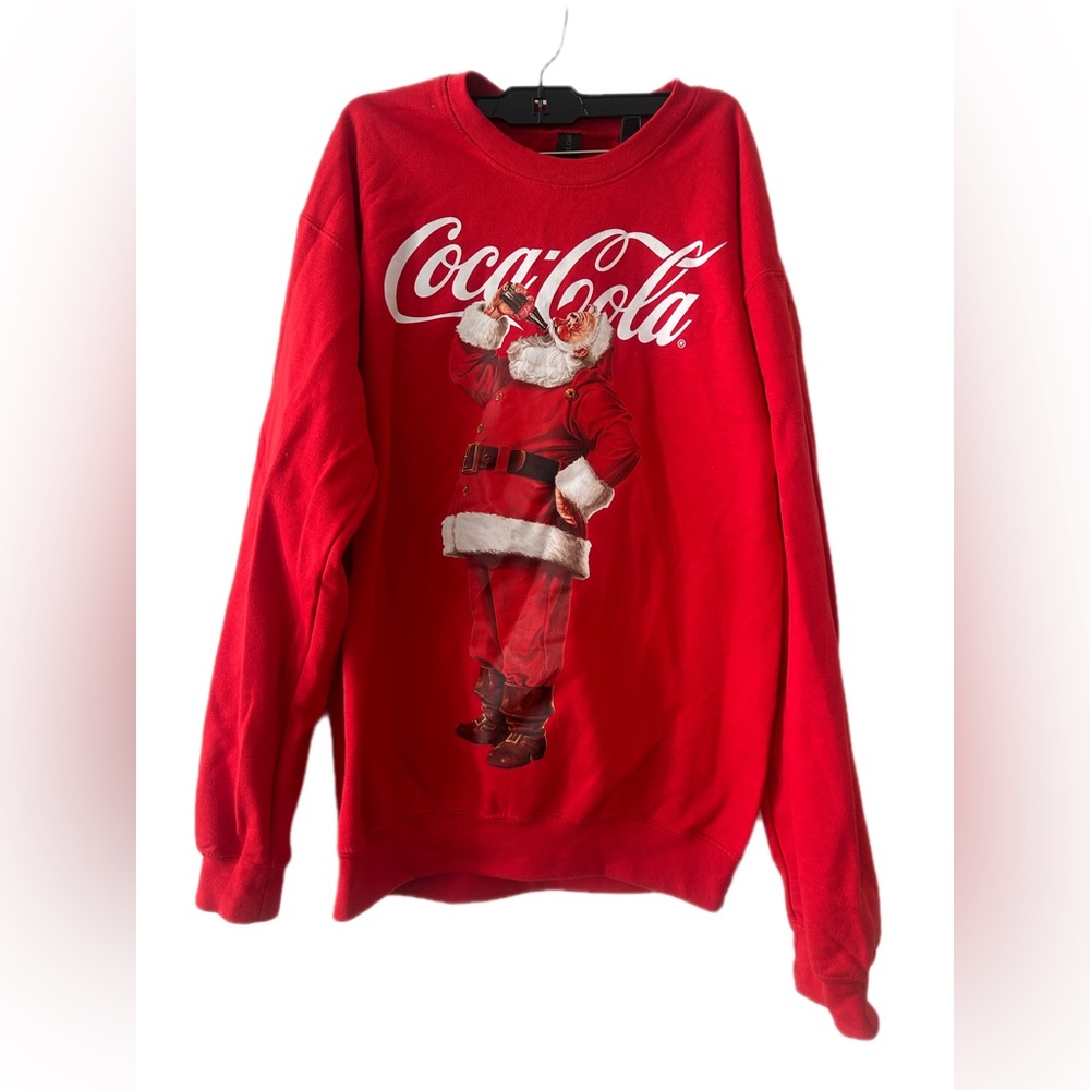Coca Cola Red Crewneck Sweater‎ with Santa Design Size Medium